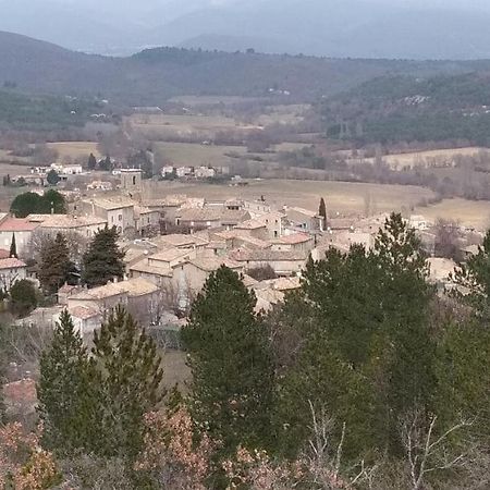 Auberge Le Lupin Blanc Revest-des-Brousses Exteriér fotografie